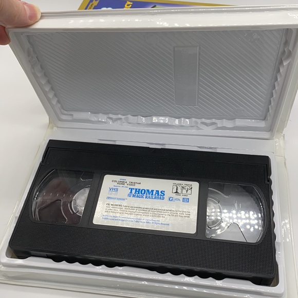 THOMAS & FRIENDS Best of Thomas, Best of Percy, Thomas and the Magic Railroad - Picture 12 of 12